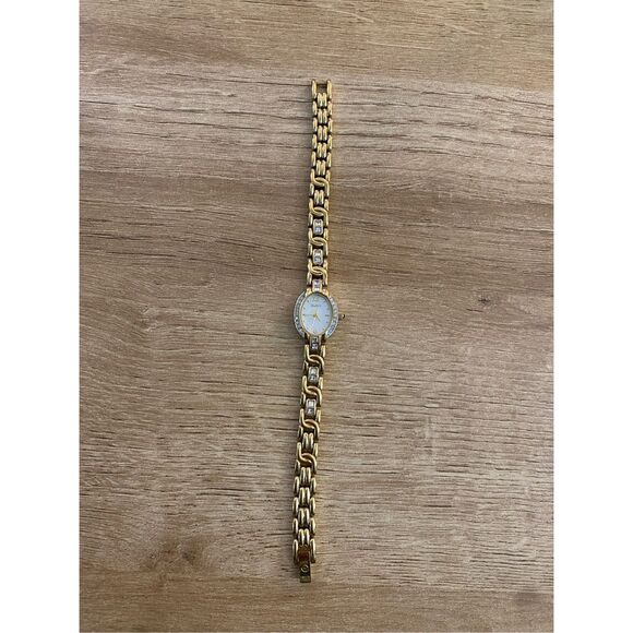 Elgin Vintage Small Gold Watch with Crystal Face - Picture 1 of 10